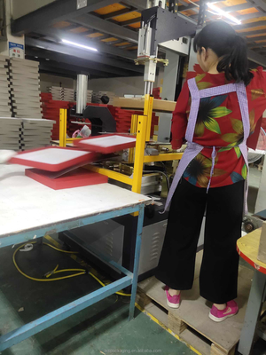 Machine rigide automatique de fabrication de cartons multifonctionnelle pour la boîte de parfum