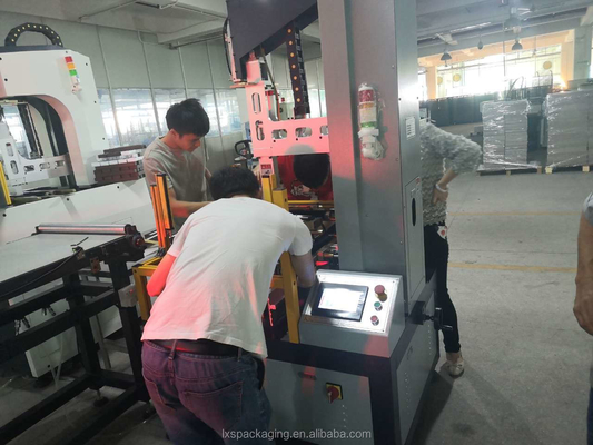 Boîte à chaussures de grande précision effectuant l'alimentation en air de la machine 0.6Mpa pneumatique