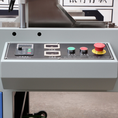 La machine automatique de rainure en V est la solution ultime pour une rainure de carton efficace dans la fabrication de boîtes rigides.