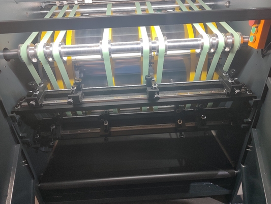 Automatique à grande vitesse, silencieux, réglable en angle, grise, à huit ouvertures, à l'aide d'un couteau.