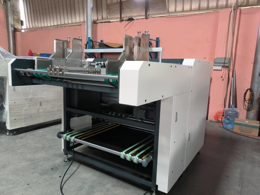 La machine automatique de rainure en V est la solution ultime pour une rainure de carton efficace dans la fabrication de boîtes rigides.
