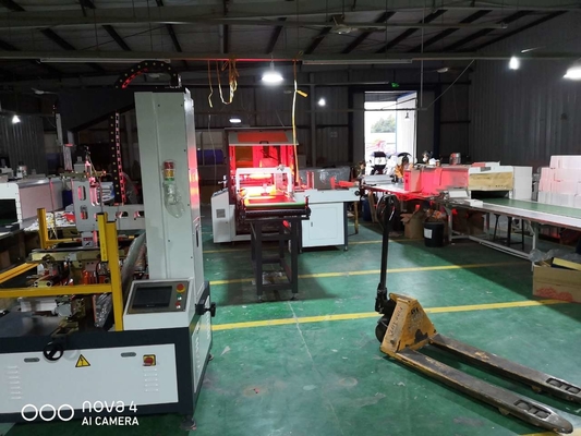 Boîte rigide formant la machine mobile de fabrication de cartons de la machine LS-F6