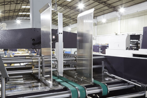 Coin automatique de côté de pente collant la machine pour les coins spéciaux de boîtes