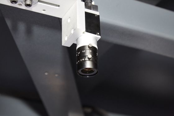 Machine de formage de boîtes rigides à double canal entièrement automatique à grande vitesse et à haute efficacité 50 paires par minute