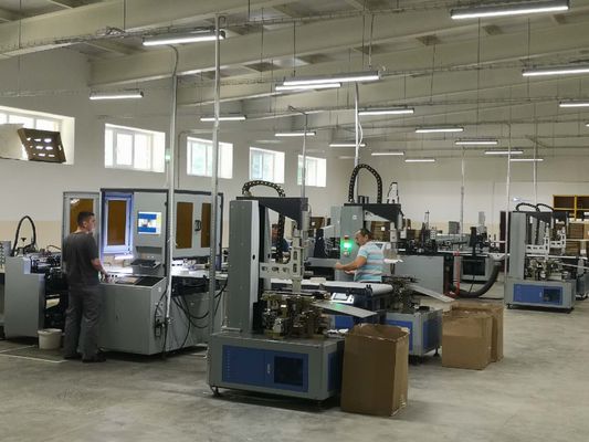 Cosmétique de parfum du carton 30pcs/Min Rigid Box Forming Machine 891kg