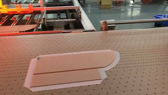 Machine octogonale de fabrication de cartons qui est adaptée aux besoins du client accordant la demande de clients