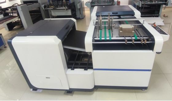 Fentes de cannelure en travers en longueur complètement automatiques de la machine 4