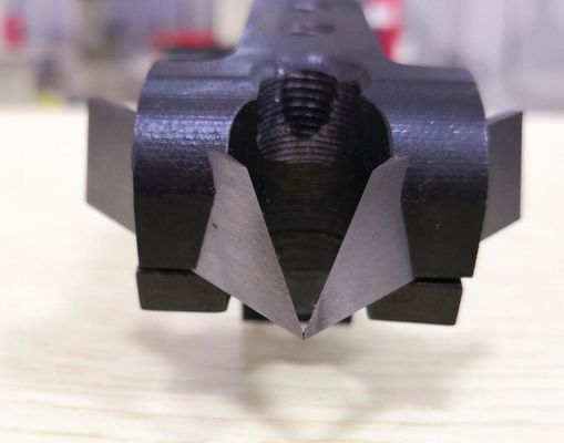 Boîte rigide de 8 fentes cannelant la machine avec la vitesse 35 mètres par minute pour la cannelure de feuille