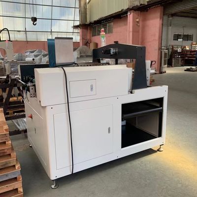 Colle faisante le coin de bande collant la machine rigide de fabrication de cartons de la machine 920kg