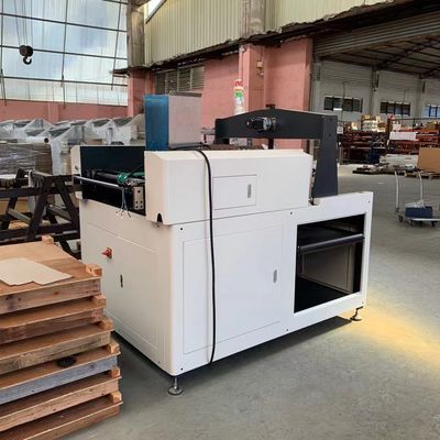 Le collage du boîte-cadeau accule la machine avec la vitesse 70pcs par minute pour la machine de fabrication de cartons de carton