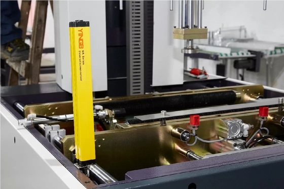 Boîte semi automatique ISO9001 attachant la machine 15pcs/min