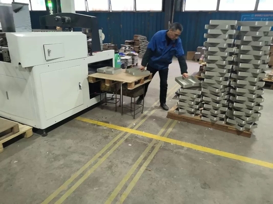 100 - coin de boîte de contrôle de PLC 200pcs/min collant la machine